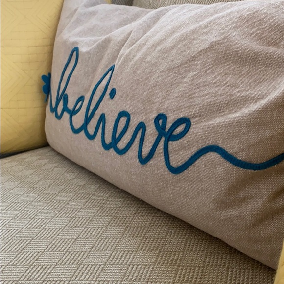 Meet your Posher, Emmy - Picture 1 of 1